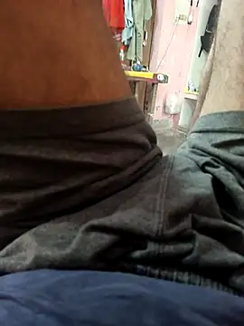 Snapshot of Deshi_hot_boy chatting on 09-19-25, 04:05 Deshi hot boy online show from 09-19-25, 04:05