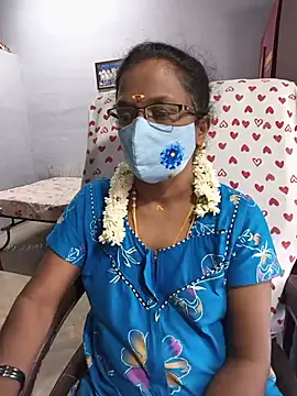 Snapshot of umashreetamil chatting on 06-16-26, 03:50 umashreetamil online show from 06-16-26, 03:50