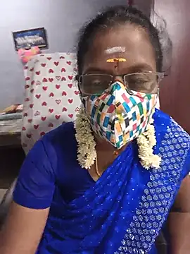 Snapshot of umashreetamil chatting on 07-29-26, 06:23 umashreetamil online show from 07-29-26, 06:23