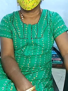 Snapshot of umashreetamil chatting on 09-11-25, 03:12 umashreetamil online show from 09-11-25, 03:12