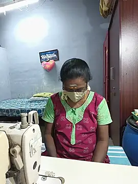 Snapshot of umashreetamil chatting on 07-22-26, 04:53 umashreetamil online show from 07-22-26, 04:53
