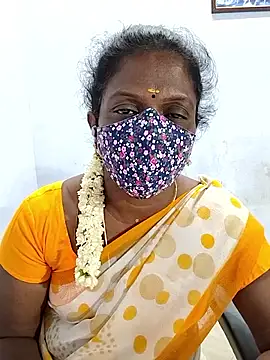Snapshot of umashreetamil chatting on 09-18-25, 05:27 umashreetamil online show from 09-18-25, 05:27