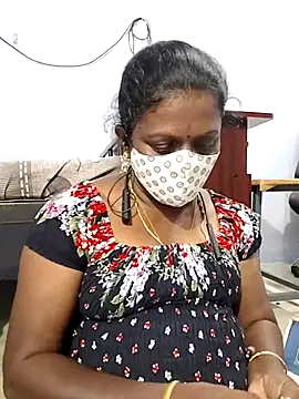 umashreetamil online show from 10-31-25, 03:19