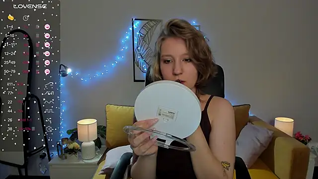 Hailey Foxy online show from 09-26-25, 08:54