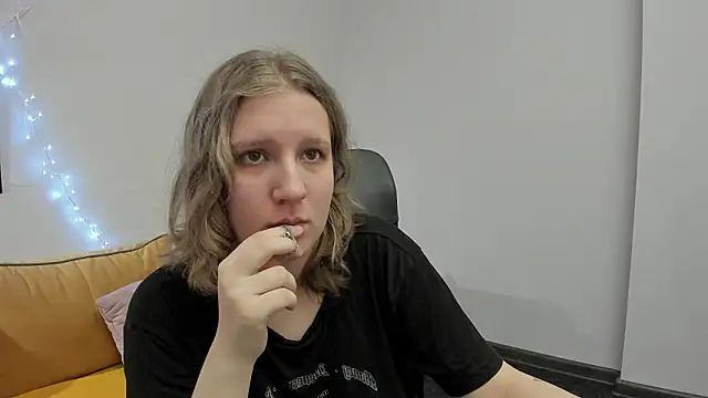 Hailey Foxy online show from 02-12-26, 12:49