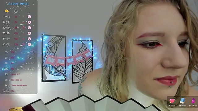 Hailey Foxy online show from 02-05-26, 12:01