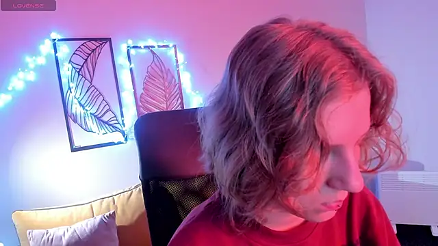 Hailey Foxy online show from 11-04-25, 08:51