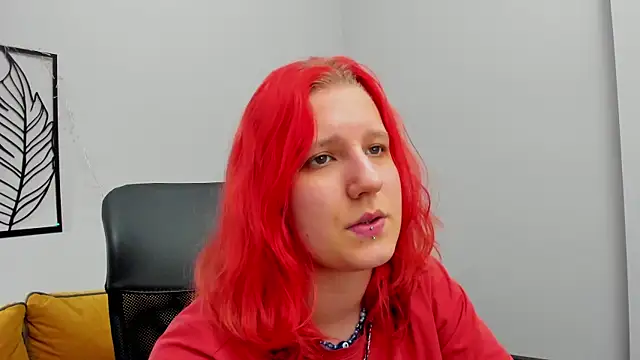 Snapshot of Hailey_Foxy chatting on 04-24-26, 12:07 Hailey Foxy online show from 04-24-26, 12:07