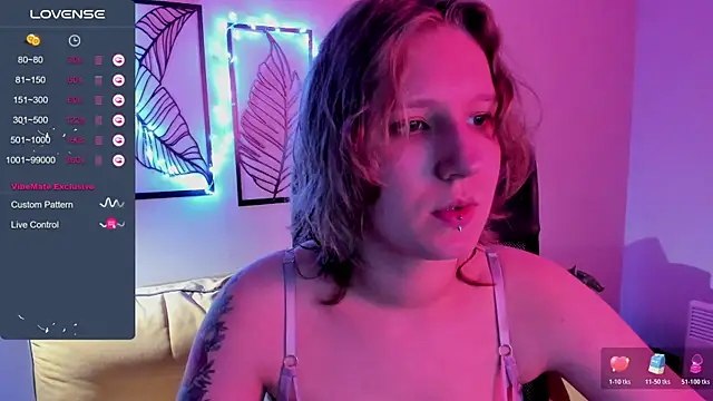 Hailey Foxy online show from 11-14-25, 09:02