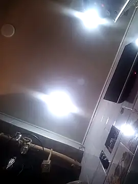 Snapshot of UsualSummer2 chatting on 02-17-26, 02:31 UsualSummer2 online show from 02-17-26, 02:31