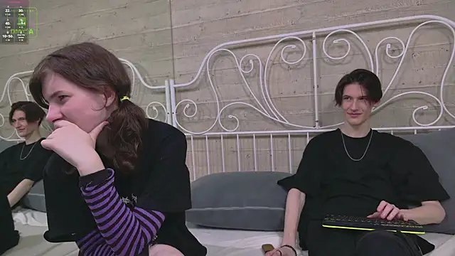 ViviaraNGendy online show from 09-21-25, 10:42