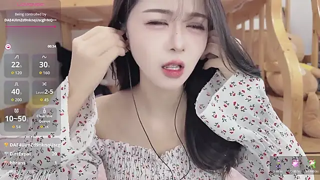 Sue101010 online show from 09-23-25, 07:26