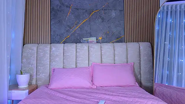 Snapshot of mia_scot chatting on 03-29-26, 11:56 mia scot online show from 03-29-26, 11:56