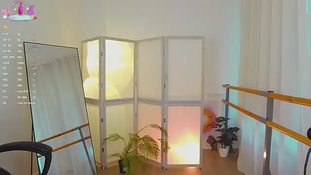 Lina Glow online show from 10-22-25, 07:08