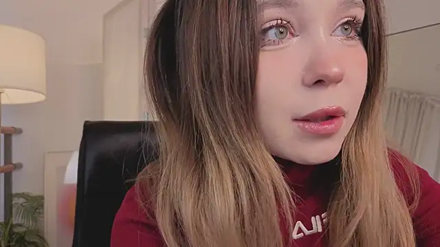 Lina Glow online show from 02-12-26, 06:57