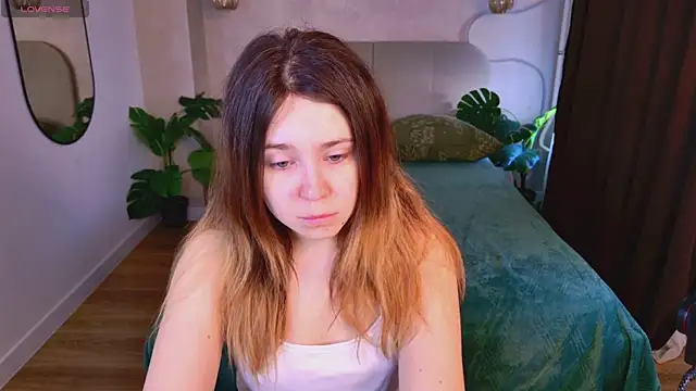 Lina Glow online show from 04-02-26, 06:31