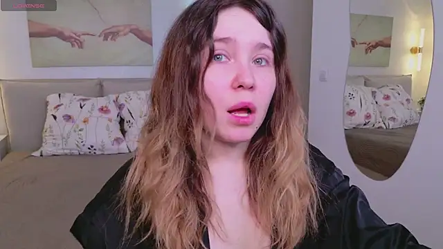 Lina Glow online show from 03-27-26, 06:55