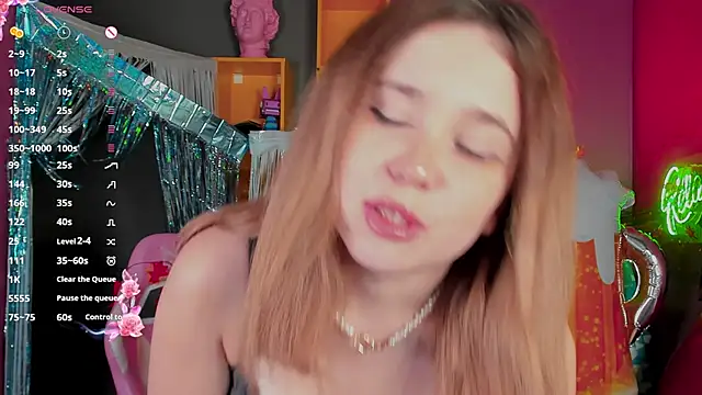 Lina Glow online show from 09-17-25, 06:43