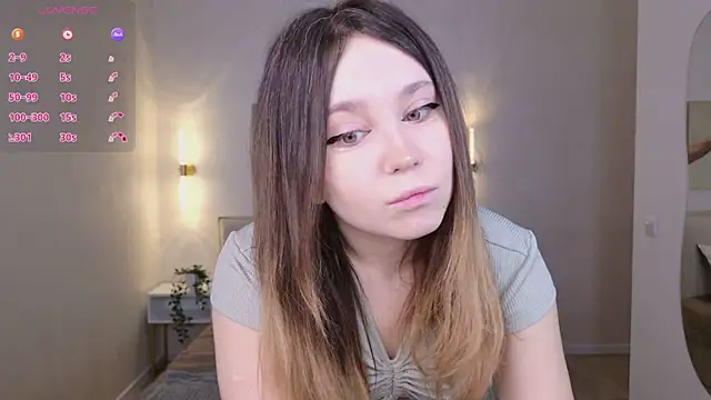 Lina Glow online show from 04-21-26, 06:42