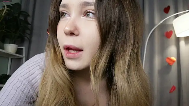 Lina Glow online show from 02-11-26, 07:08