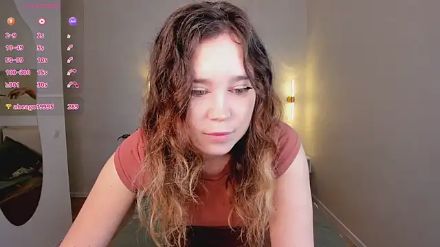 Snapshot of Lina_Glow chatting on 05-31-26, 07:03 Lina Glow online show from 05-31-26, 07:03