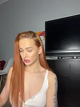 LittleFox    online show from 04-10-26, 11:28