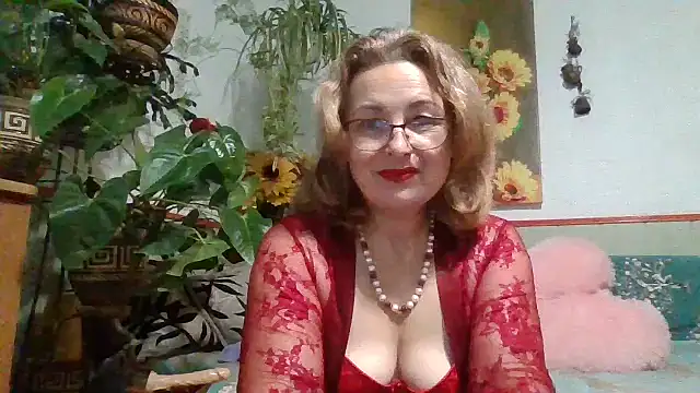 Snapshot of ZhannaLove480 chatting on 10-17-25, 05:22 ZhannaLove480 online show from 10-17-25, 05:22
