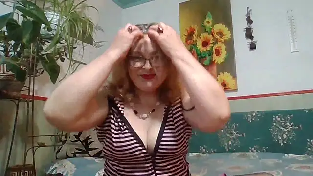 Snapshot of ZhannaLove480 chatting on 06-14-26, 07:42 ZhannaLove480 online show from 06-14-26, 07:42