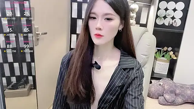 Yueyue-MM online show from 11-28-25, 02:06