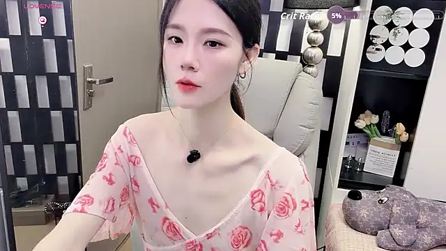 Yueyue-MM online show from 05-17-26, 12:21
