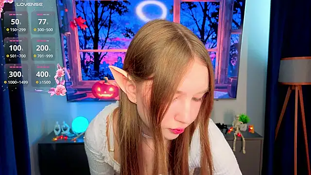 ElfredaTupy online show from 10-25-25, 05:39