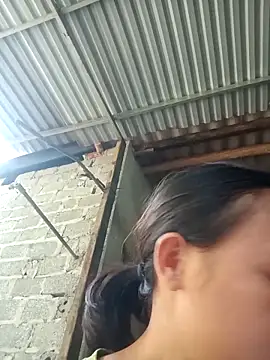 Snapshot of simi-lucy chatting on 09-21-25, 01:11 simi-lucy online show from 09-21-25, 01:11