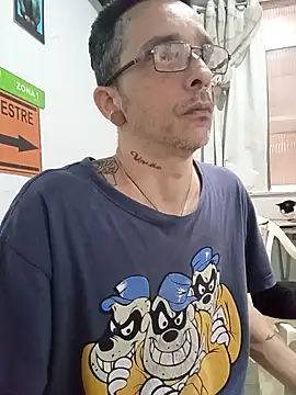 dinho carioca online show from 10-31-25, 04:14