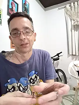 dinho carioca online show from 10-23-25, 07:23