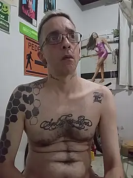 dinho carioca online show from 02-15-26, 04:35