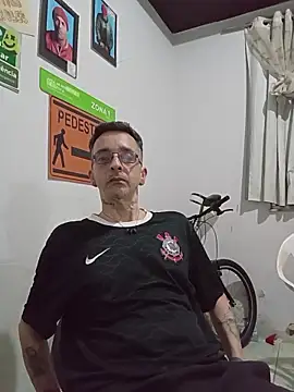 dinho carioca online show from 11-16-25, 05:23