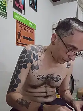 dinho carioca online show from 02-19-26, 04:15