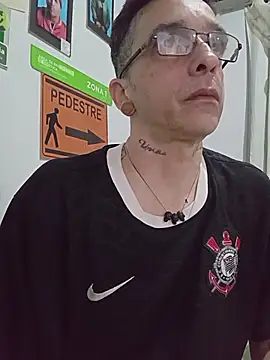 dinho carioca online show from 11-19-25, 08:03