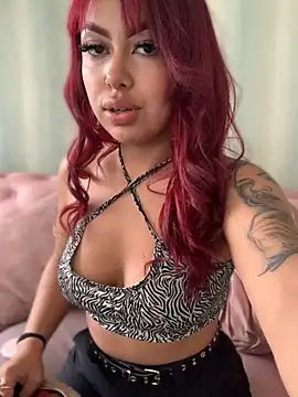Snapshot of Laila_Pink chatting on 09-23-25, 05:42 Laila Pink online show from 09-23-25, 05:42