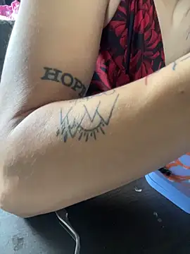 d3luluxx online show from 11-14-25, 07:17