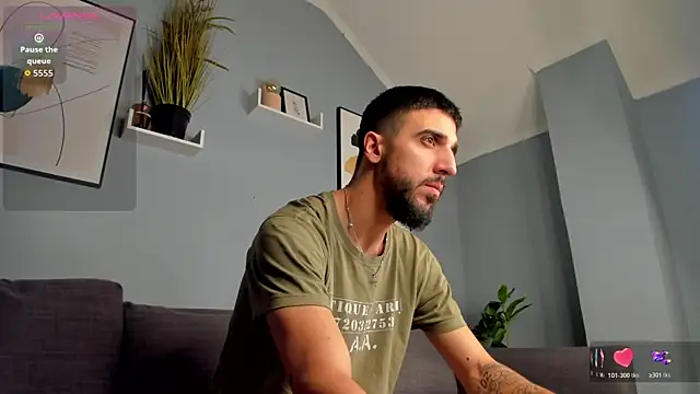 Zeyn Edwards online show from 11-20-25, 06:03