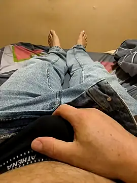 Normalludo0202 online show from 11-13-25, 04:11