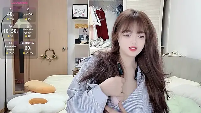 DDDDDoremi online show from 10-04-25, 03:08