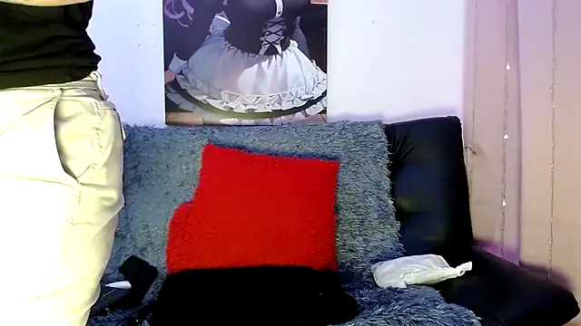 LAHILA COOPERR online show from 10-18-25, 12:40