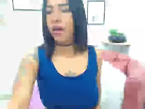 Snapshot of Aliciacute__ chatting on 09-09-25, 02:15 Aliciacute online show from 09-09-25, 02:15