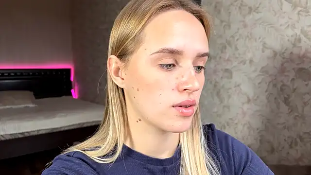 ElisabetLorney online show from 10-21-25, 07:52