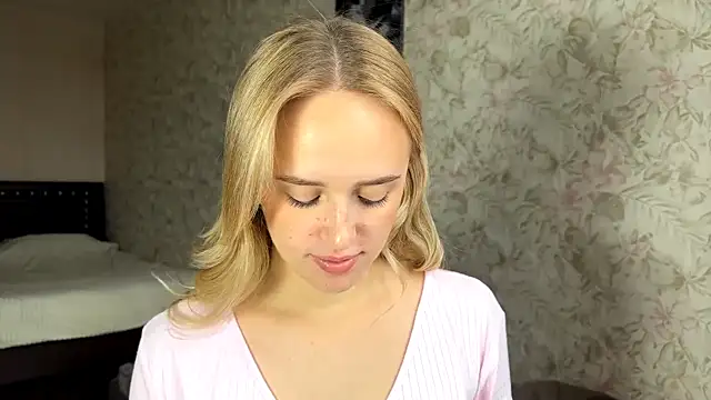 ElisabetLorney online show from 09-20-25, 07:13