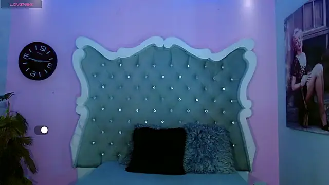 Honey Moontsts online show from 03-07-26, 12:32