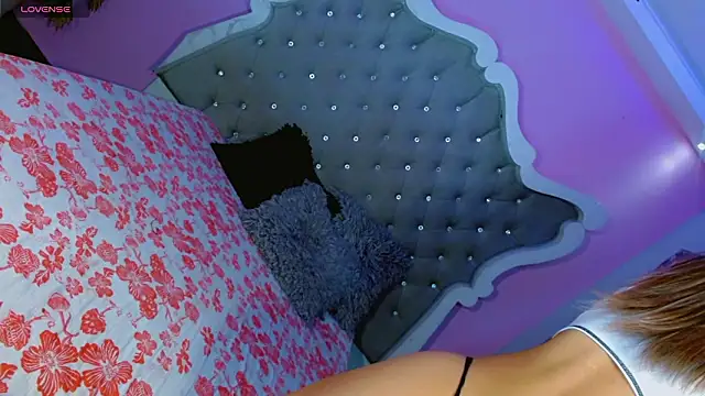 Honey Moontsts online show from 03-09-26, 11:58