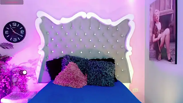 Honey Moontsts online show from 01-09-26, 12:01